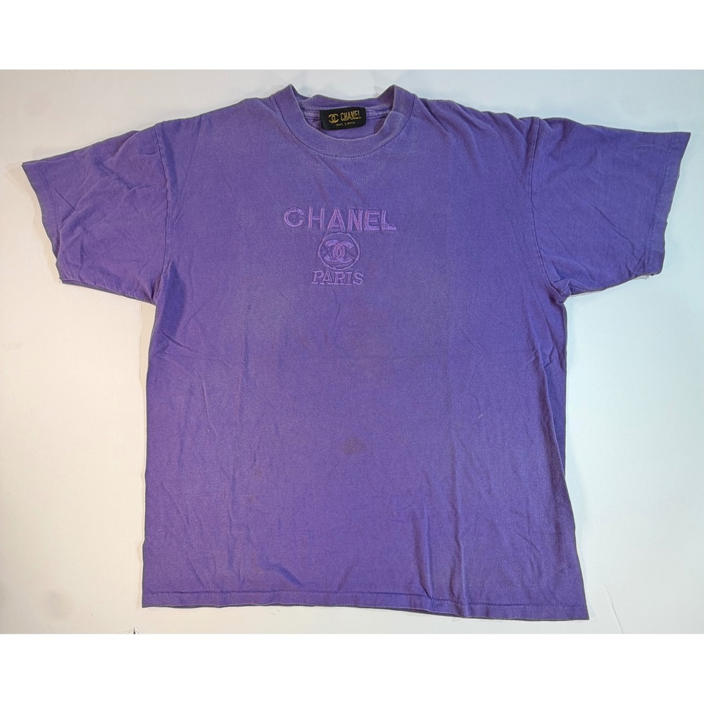 Vintage Chanel Paris Embroidered Logo T-Shirt Purple Short Sleeve Crew Neck